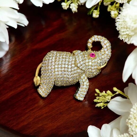 Elephant Style Gold-Finish Crystal Accents Brooch - Picture 1 of 2